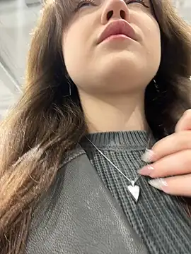 Peachy Dream online show from March 21, 2025, 4:18 pm