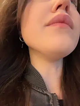 Peachy Dream online show from April 19, 2026, 3:11 pm