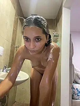 Penelope-Hot online show from March 9, 2025, 10:52 pm