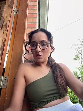 Penelope-Hot online show from April 1, 2026, 9:23 pm