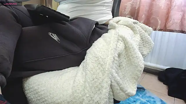 Queen Sport online show from November 21, 2025, 7:40 am