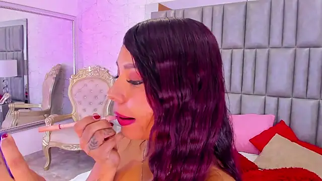 BellahColucci online show from February 25, 2025, 8:41 pm