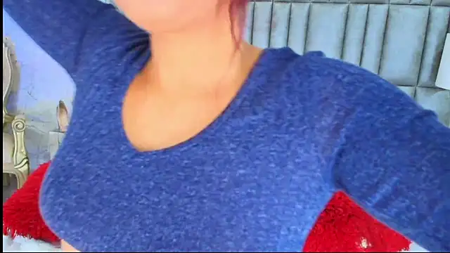 BellahColucci online show from March 21, 2025, 9:01 pm