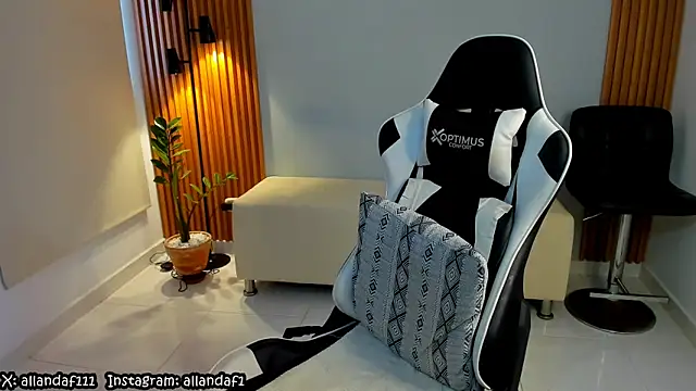 dafboy1 online show from March 21, 2025, 4:29 pm