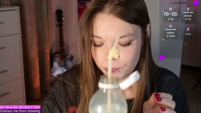 ValBae online show from September 25, 2025, 7:28 pm