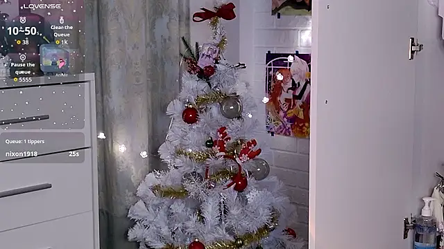 ValBae online show from February 15, 2026, 10:50 pm