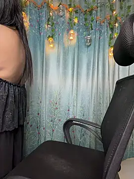 Snapshot of Monabby97 chatting on February 2, 2026, 5:55 pm Monabby97 online show from February 2, 2026, 5:55 pm