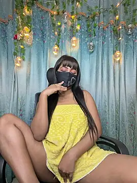 Snapshot of Monabby97 chatting on February 13, 2026, 6:15 pm Monabby97 online show from February 13, 2026, 6:15 pm