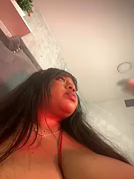 ailynBlaze online show from February 17, 2025, 5:43 pm