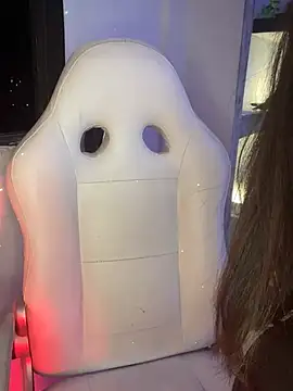 ailynBlaze online show from March 3, 2025, 2:26 am