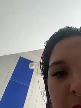 victoria18x online show from December 28, 2024, 3:37 pm