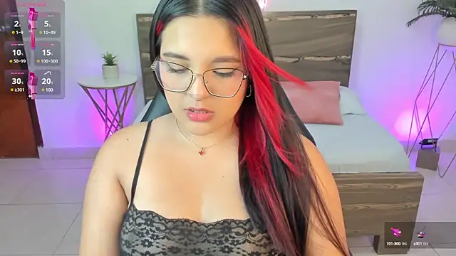 victoria18x online show from March 1, 2025, 12:12 pm