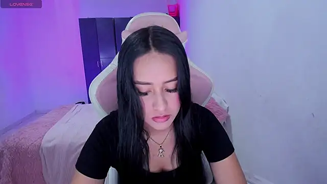 Snapshot of Tinylottie chatting on May 22, 2026, 12:07 am Tinylottie online show from May 22, 2026, 12:07 am