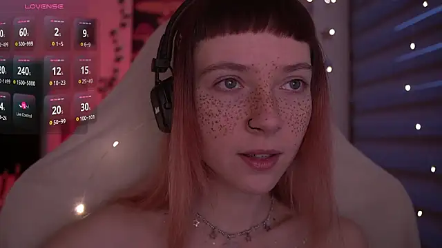 juliapie online show from January 21, 2025, 6:33 am