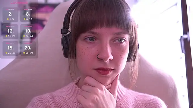 juliapie online show from October 2, 2025, 7:37 am