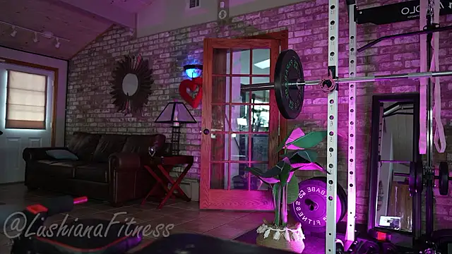 LushianaFitness online show from February 7, 2026, 1:04 pm