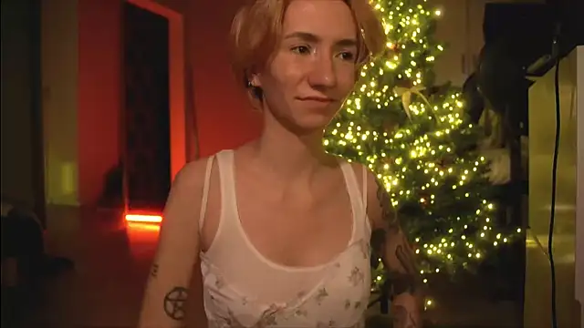 Snapshot of Arianna_Richi chatting on December 30, 2024, 5:48 am Arianna Richi online show from December 30, 2024, 5:48 am