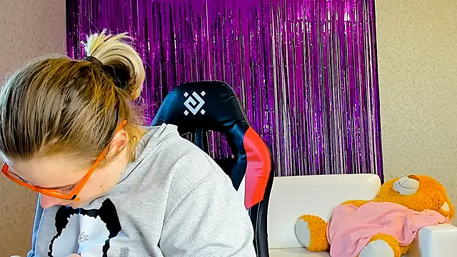 Seductive She Wolf online show from March 7, 2025, 12:34 pm