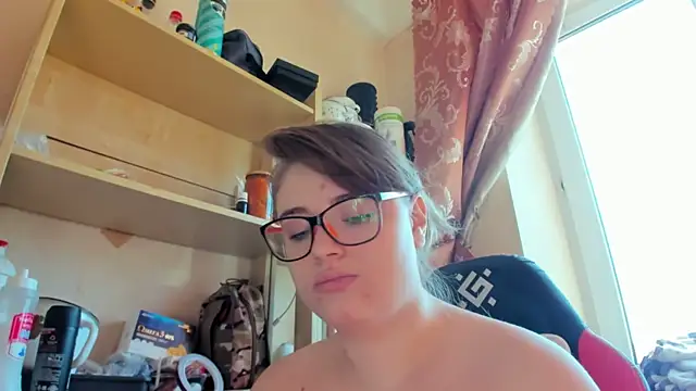 Seductive She Wolf online show from April 21, 2026, 1:50 pm