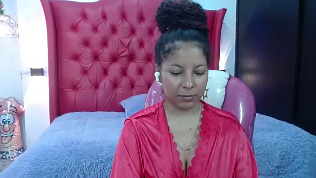 dannacoleman  online show from January 30, 2025, 11:13 pm