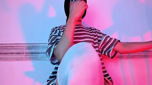 Sophia Cambpell online show from February 7, 2025, 1:11 pm