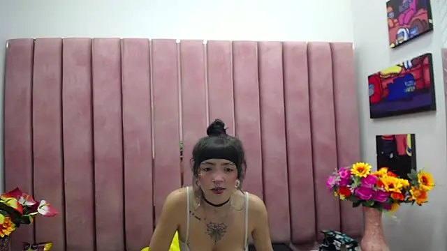 Samantha Smiith online show from December 14, 2024, 3:07 am