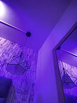 AbyThompson online show from February 7, 2025, 9:58 pm