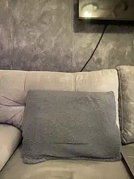 AbyThompson online show from February 12, 2025, 4:54 am