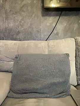 AbyThompson online show from February 13, 2025, 4:32 am