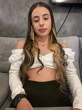 AbyThompson online show from February 19, 2025, 7:38 pm