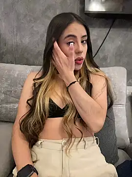 AbyThompson online show from February 22, 2025, 10:51 am