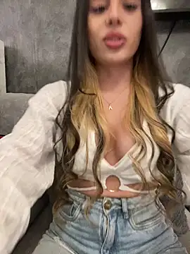 AbyThompson online show from February 28, 2025, 9:44 pm