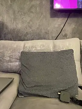 AbyThompson online show from March 11, 2025, 7:58 pm