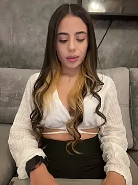 AbyThompson online show from March 15, 2025, 4:13 am