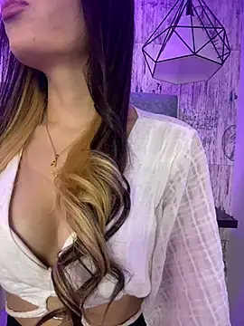 AbyThompson online show from March 15, 2025, 4:32 pm