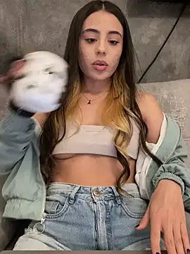 AbyThompson online show from March 23, 2025, 12:15 am