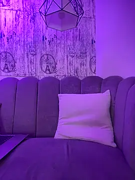 AbyThompson online show from October 7, 2025, 12:02 pm