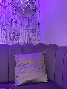 AbyThompson online show from January 14, 2026, 8:58 pm