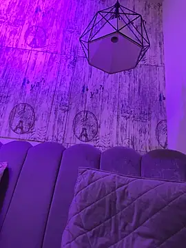 AbyThompson online show from April 21, 2026, 1:42 am