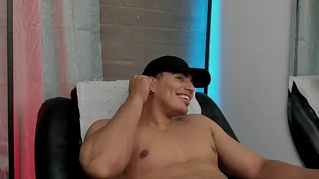 JamesGraay online show from December 20, 2025, 8:10 am