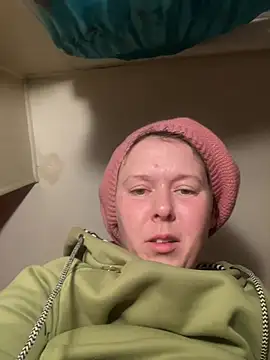 KatieBARBiE98 online show from January 18, 2026, 6:39 am