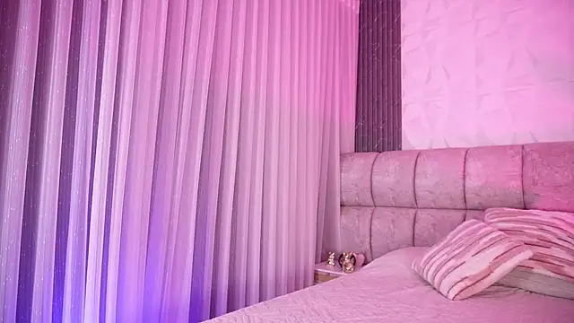 Godess Scarlett77 online show from April 23, 2026, 3:08 am