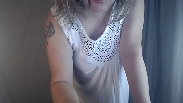 1BECHA1 online show from October 1, 2025, 12:49 am