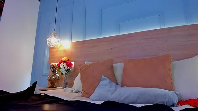 andymiller  online show from February 9, 2025, 5:43 pm