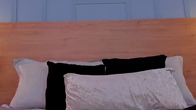 andymiller  online show from March 6, 2025, 8:37 pm