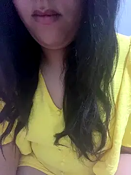 yassminsexy22 online show from November 30, 2025, 12:20 pm