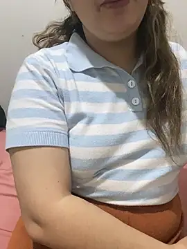 yassminsexy22 online show from February 22, 2026, 7:12 pm