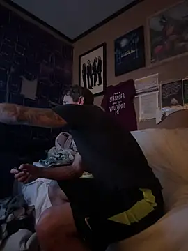 Snapshot of UtopianMisfit1 chatting on February 1, 2026, 11:58 pm UtopianMisfit1 online show from February 1, 2026, 11:58 pm