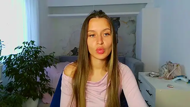 Snapshot of Submissive_love chatting on May 25, 2026, 3:07 pm Submissive love online show from May 25, 2026, 3:07 pm