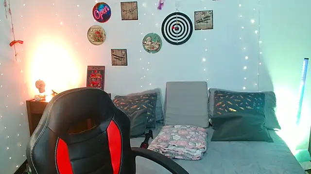 catalinamommyx online show from March 14, 2026, 1:23 am